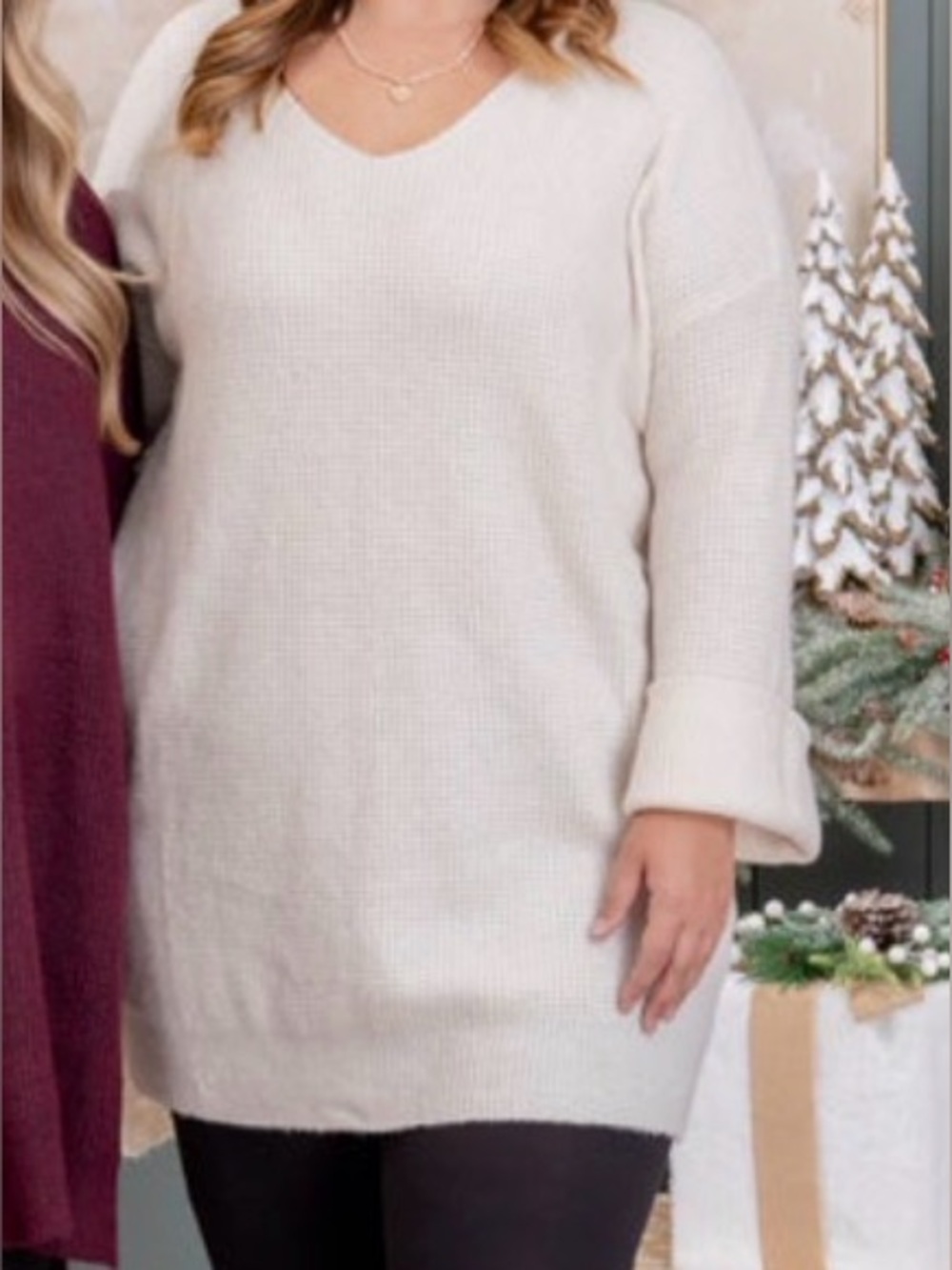 Cozy V-Neck, Long Cuff Sleeves & Side Slits Knit Sweater in Cream. Small